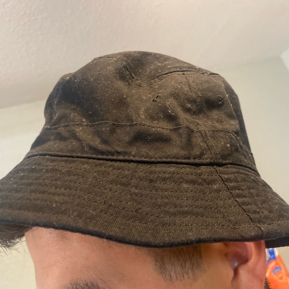 black bucket hat